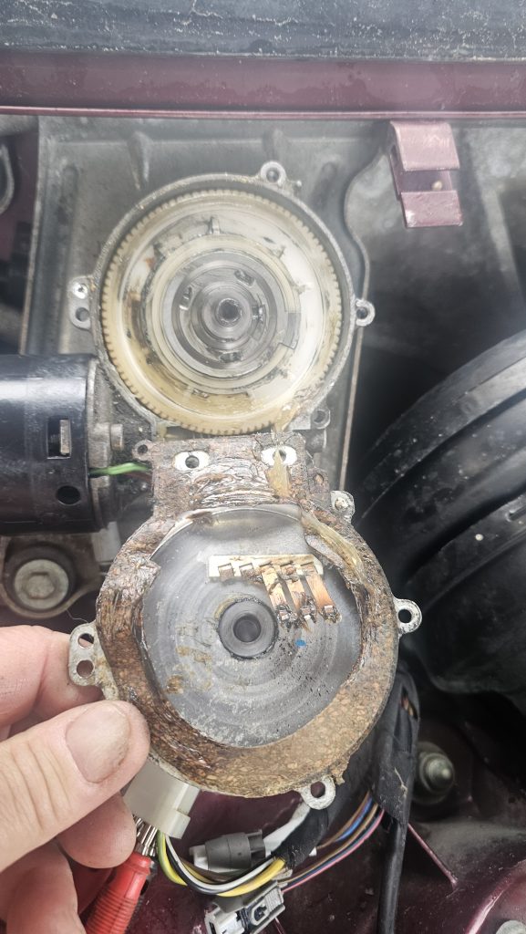 Innards of the wiper motor gearbox